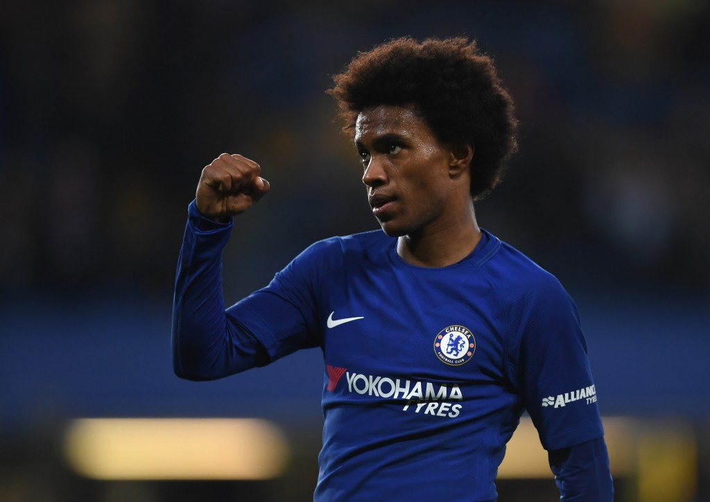 LONDON, ENGLAND - OCTOBER 25: Willian of Chelsea celebrates after scoring the second goal during the Carabao Cup Fourth Round match between Chelsea and Everton at Stamford Bridge on October 25, 2017 in London, England. (Photo by Shaun Botterill/Getty Images)