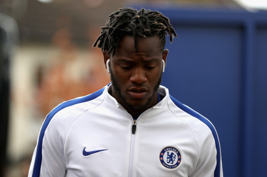 LONDON, ENGLAND - OCTOBER 14: Michy Batshuayi of Chelsea arrives during the Premier League match between Crystal Palace and Chelsea at Selhurst Park on October 14, 2017 in London, England. (Photo by Dan Istitene/Getty Images)