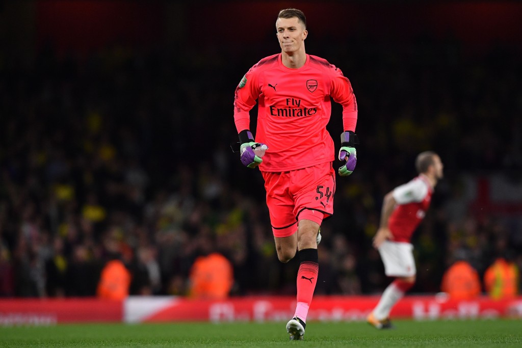 Arsenal's English goalkeeper Matt Macey warms up ahead of the English League Cup fourth round football match between Arsenal and Norwich City at The Emirates Stadium in London on October 24, 2017. / AFP PHOTO / Ben STANSALL / RESTRICTED TO EDITORIAL USE. No use with unauthorized audio, video, data, fixture lists, club/league logos or 'live' services. Online in-match use limited to 75 images, no video emulation. No use in betting, games or single club/league/player publications. / (Photo credit should read BEN STANSALL/AFP/Getty Images)