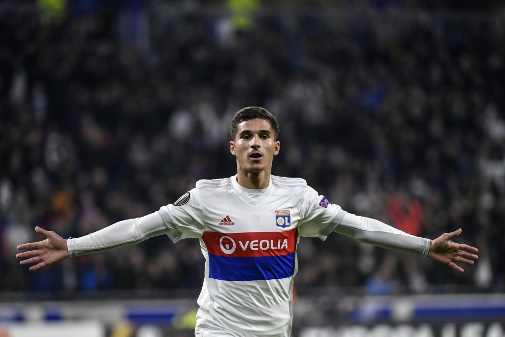 Lyon's French midfielder Houssem Aouar celebrates after scoring a goal during the Europa League (C3) football match Olympique Lyonnais (OL) versus Everton FC on November 2, 2017 at the Groupama Stadium in Decines-Charpieu, central-eastern France. / AFP PHOTO / JEFF PACHOUD (Photo credit should read JEFF PACHOUD/AFP/Getty Images)