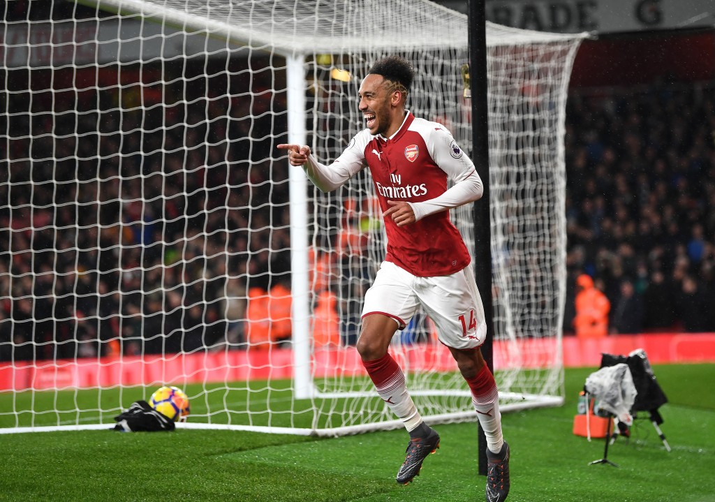 LONDON, ENGLAND - FEBRUARY 03: Pierre-Emerick Aubameyang of Arsenal celebrates after scoring his sides fourth goal during the Premier League match between Arsenal and Everton at Emirates Stadium on February 3, 2018 in London, England. (Photo by Michael Regan/Getty Images)