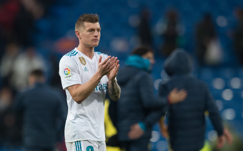 MADRID, SPAIN - JANUARY 13: Toni Kroos of Real Madrid applauds fans after the La Liga match between Real Madrid and Villarreal at Estadio Santiago Bernabeu on January 13, 2018 in Madrid, Spain. (Photo by Denis Doyle/Getty Images)