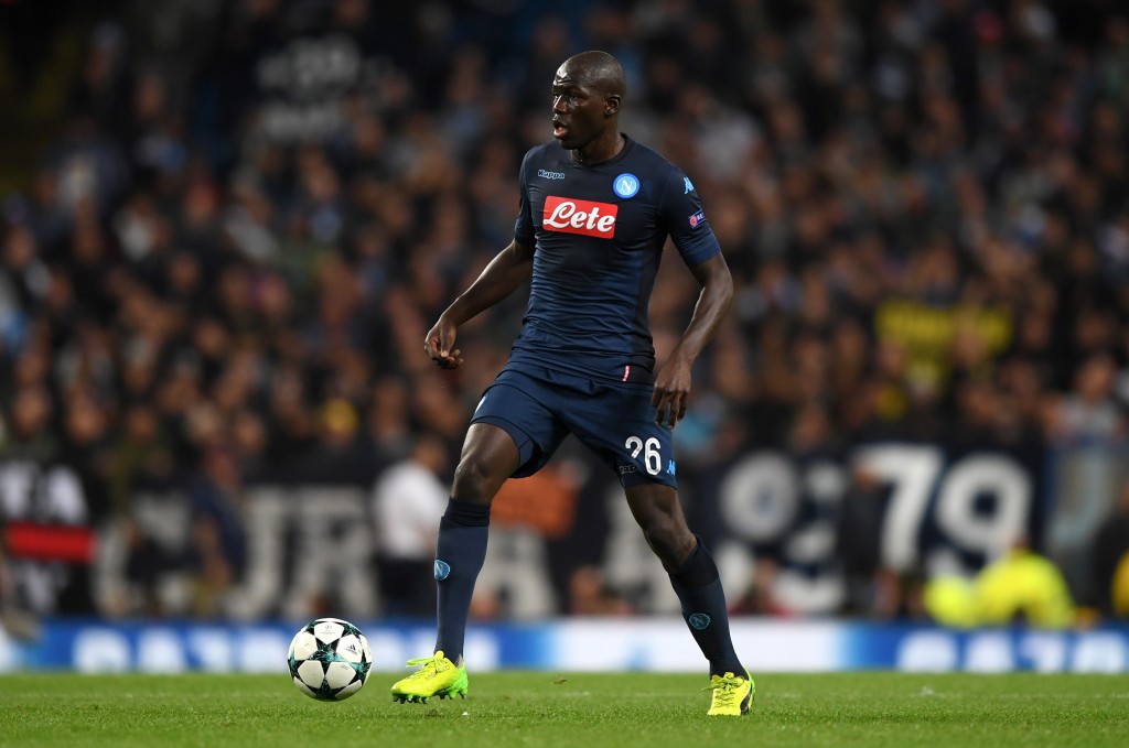 MANCHESTER, ENGLAND - OCTOBER 17: Kalidou Koulibaly of Napoli during the UEFA Champions League group F match between Manchester City and SSC Napoli at Etihad Stadium on October 17, 2017 in Manchester, United Kingdom. (Photo by Gareth Copley/Getty Images)