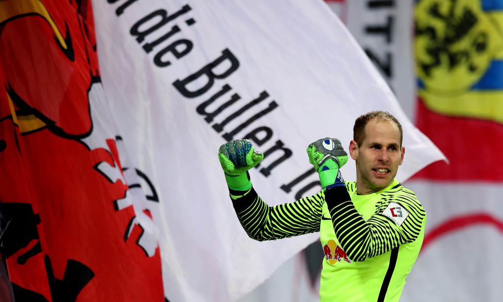 LEIPZIG, GERMANY - MARCH 18: Goalkeeper Peter Gulacsi of RB Leipzig celebrates after the Bundesliga match between RB Leipzig and FC Bayern Muenchen at Red Bull Arena on March 18, 2018 in Leipzig, Germany. (Photo by Ronny Hartmann/Bongarts/Getty Images)