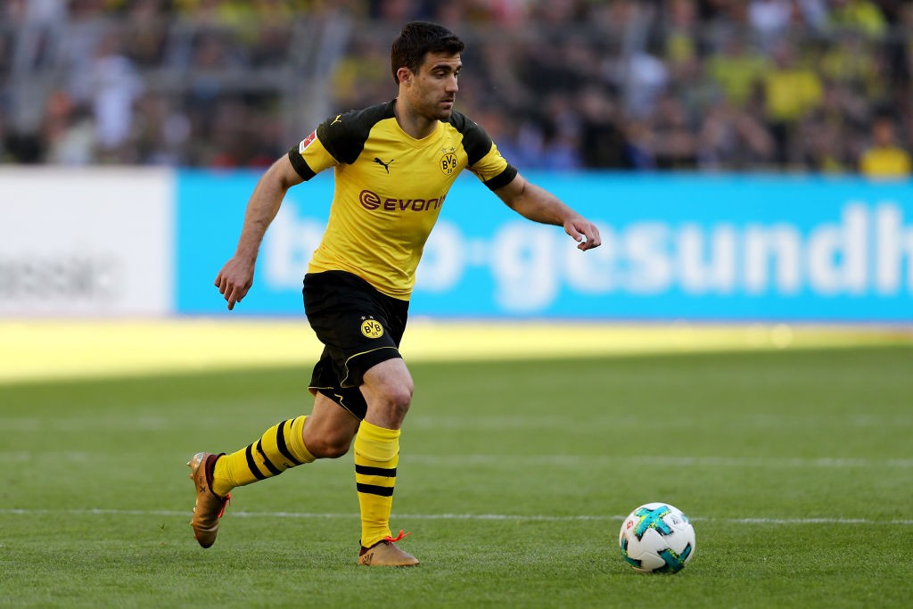 Sokratis Papastathopoulos could be on the move this summer as Arsenal are reported to be his destination. (Photo courtesy: AFP/Getty) 