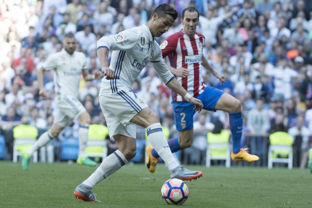 A battle of wits. (Photo courtesy - Curto De La Torre/AFP/Getty Images)