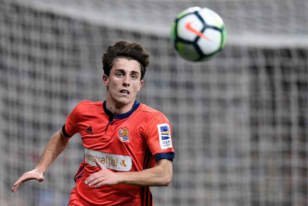 Real Sociedad wants to replace the already departed Alvaro Odriozola with Arsenal's Nacho Monreal in the summer. (Photo courtesy: AFP/Getty)