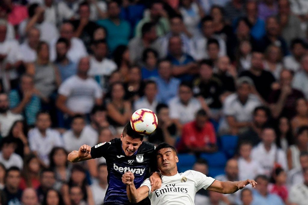 Casemiro gave away a penalty (Photo by GABRIEL BOUYS/AFP/Getty Images)