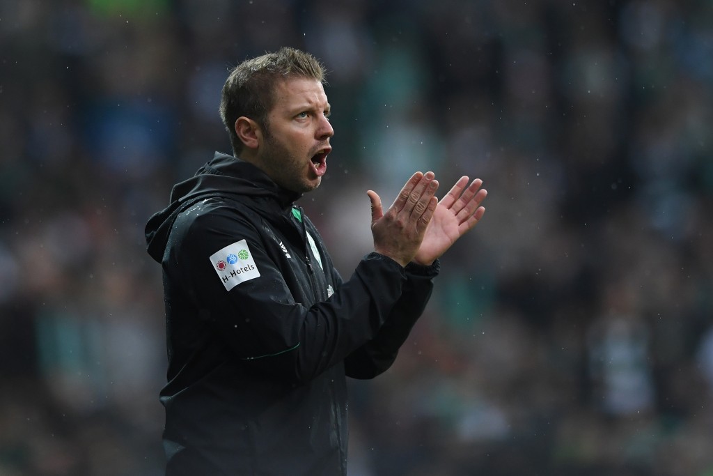 BREMEN, GERMANY - NOVEMBER 10: Head coach Florian Kohfeldt of SV Werder Bremen gesticulated during the Bundesliga match between SV Werder Bremen and Borussia Moenchengladbach at Weserstadion on November 10, 2018 in Bremen, Germany. (Photo by Oliver Hardt/Bongarts/Getty Images)