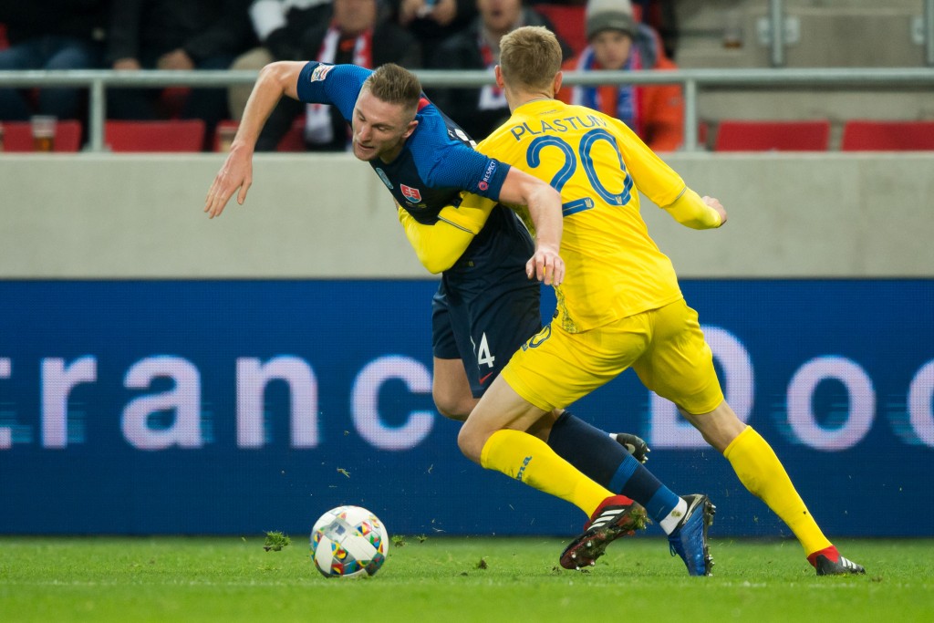 Manchester United and Chelsea are tangling in pursuit of Milan Skriniar. (Photo by Vladimir Simicek/AFP/Getty Images)