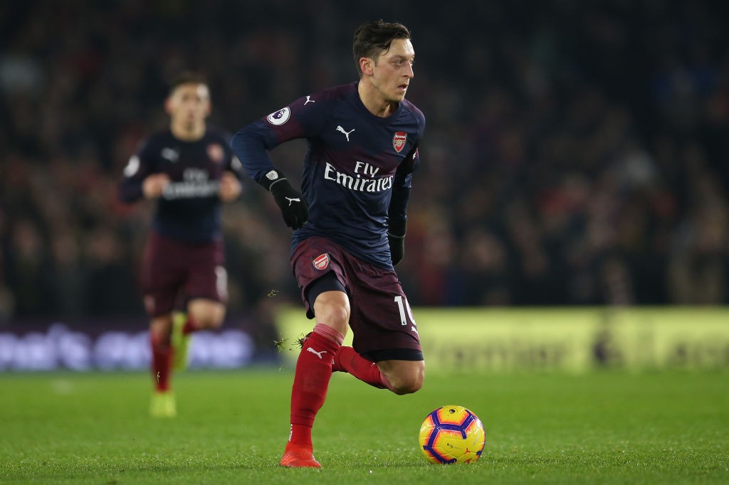 Ozil has a knee problem and might not play against Fulham. (Photo courtesy: AFP/Getty)
