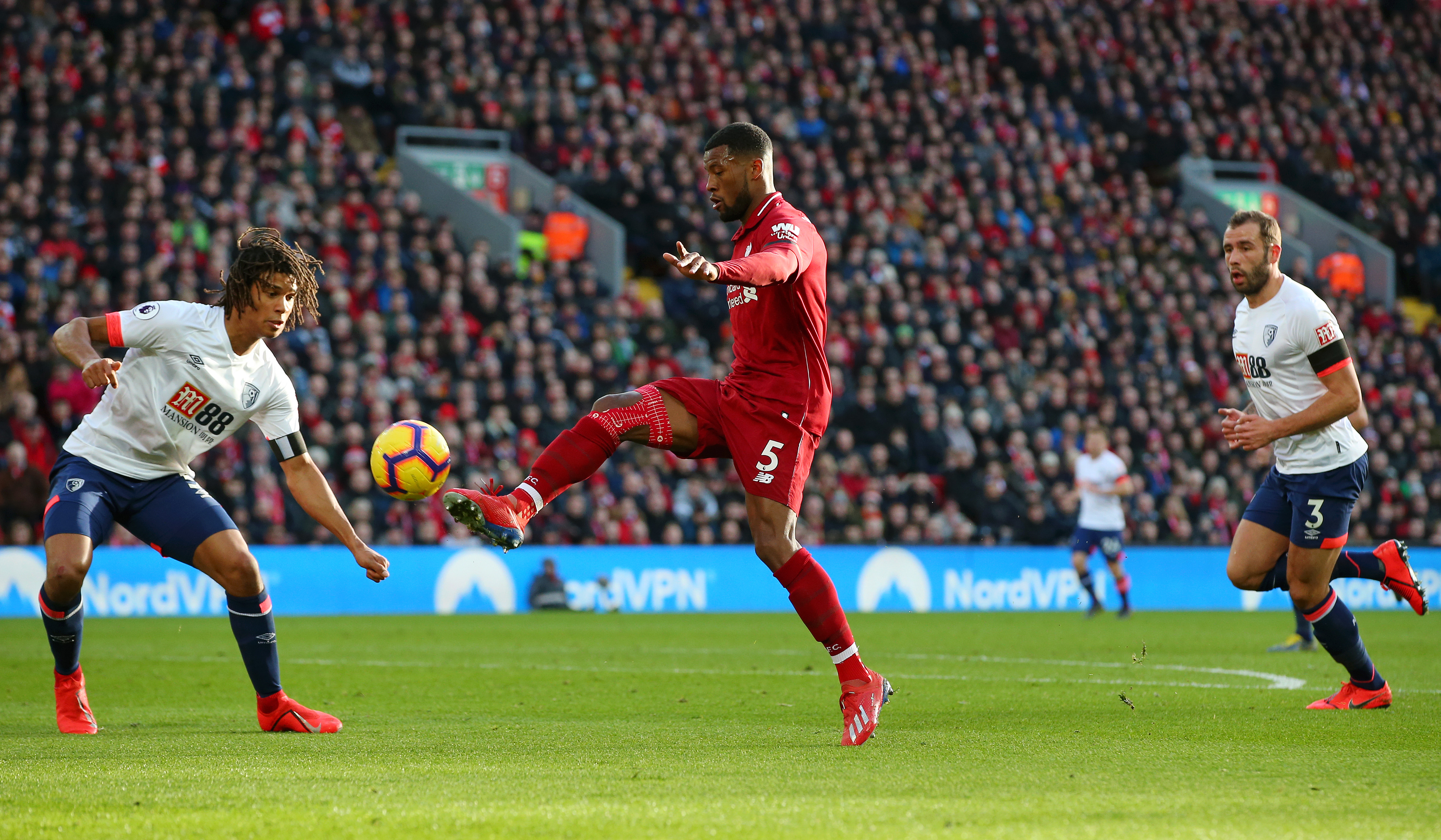 Wijnaldum is a shadow of the player he ocne was at Liverpool. (Photo by Alex Livesey/Getty Images)