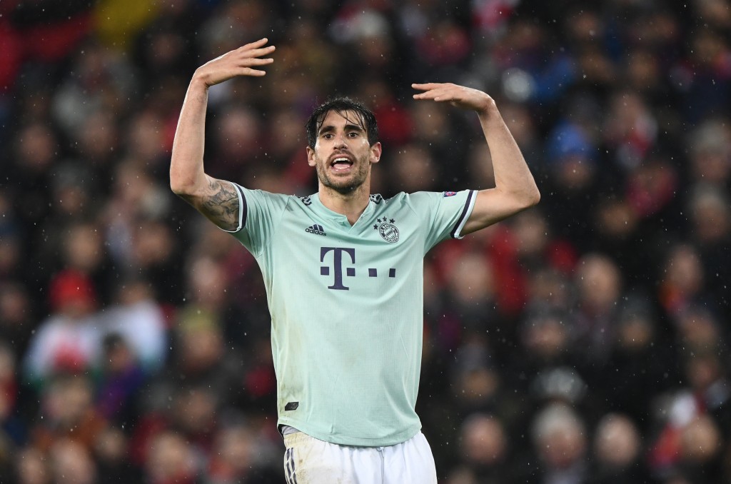 LIVERPOOL, ENGLAND - FEBRUARY 19: Javi Martinez of Bayern in action during the UEFA Champions League Round of 16 First Leg match between Liverpool and FC Bayern Munich at Anfield on February 19, 2019 in Liverpool, England. (Photo by Stu Forster/Getty Images)