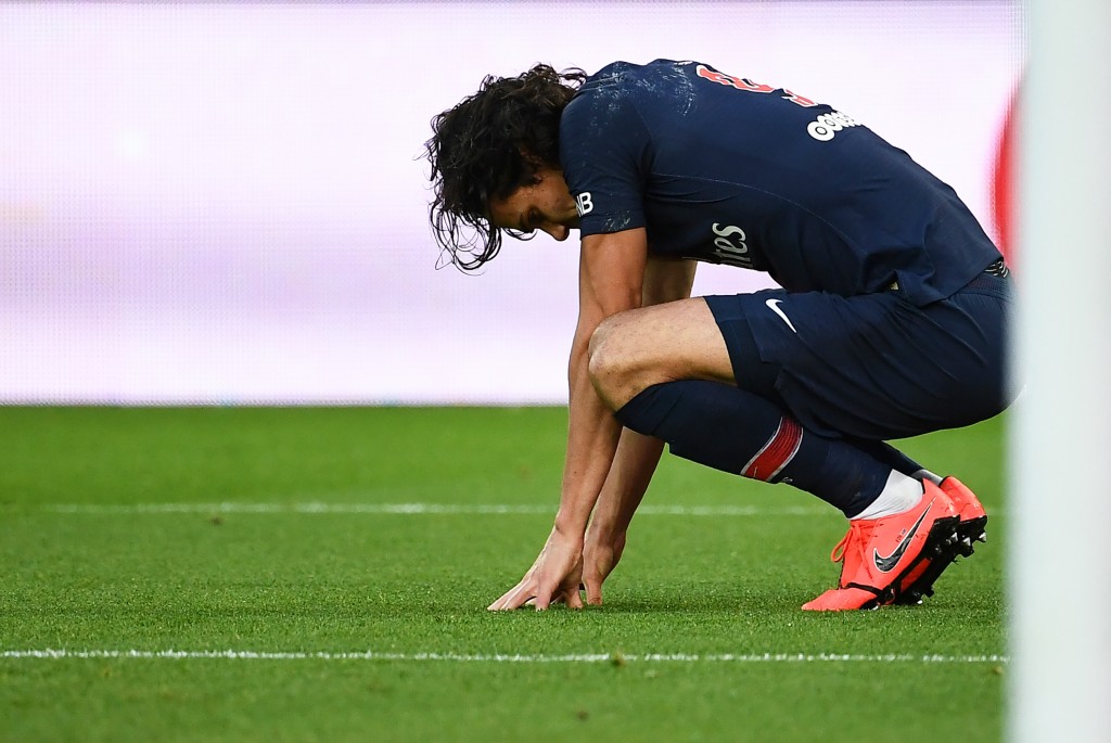 Edinson Cavani could return for PSG on Tuesday. (Photo by Anne-Christine Poujoulat/AFP/Getty Images)