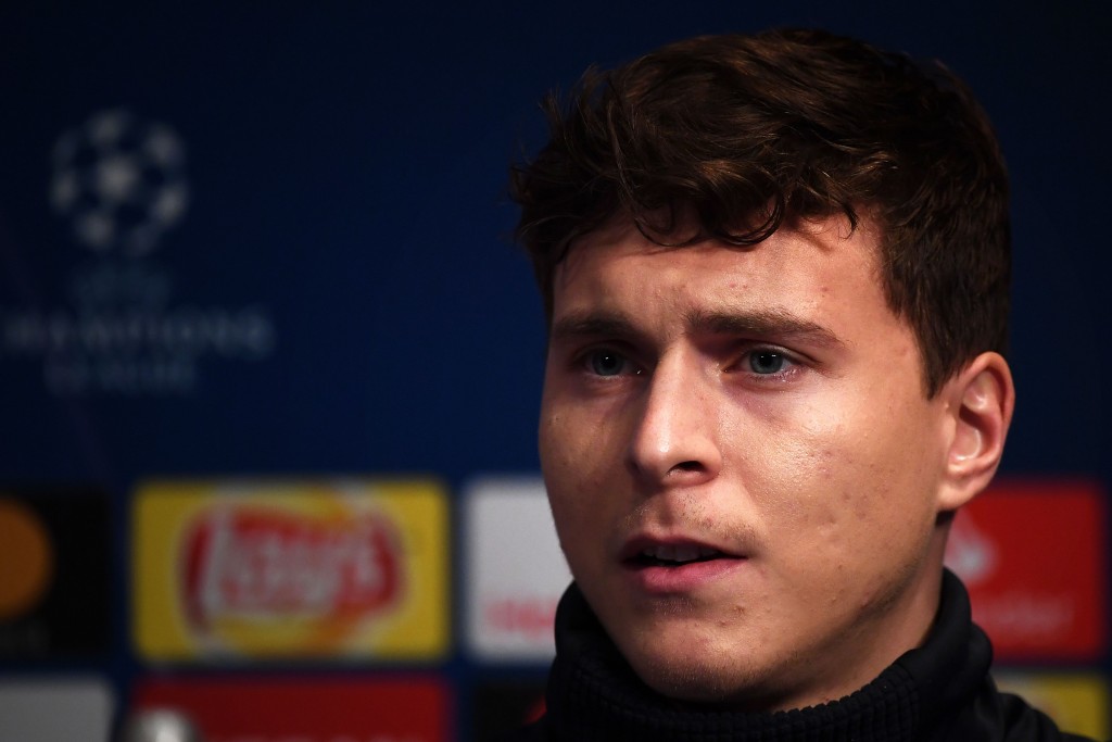 Lindelof will have to contain Kylian Mbappe if Manchester United are to beat PSG. (Photo by Anne-Christine Poujoulat/AFP/Getty Images)