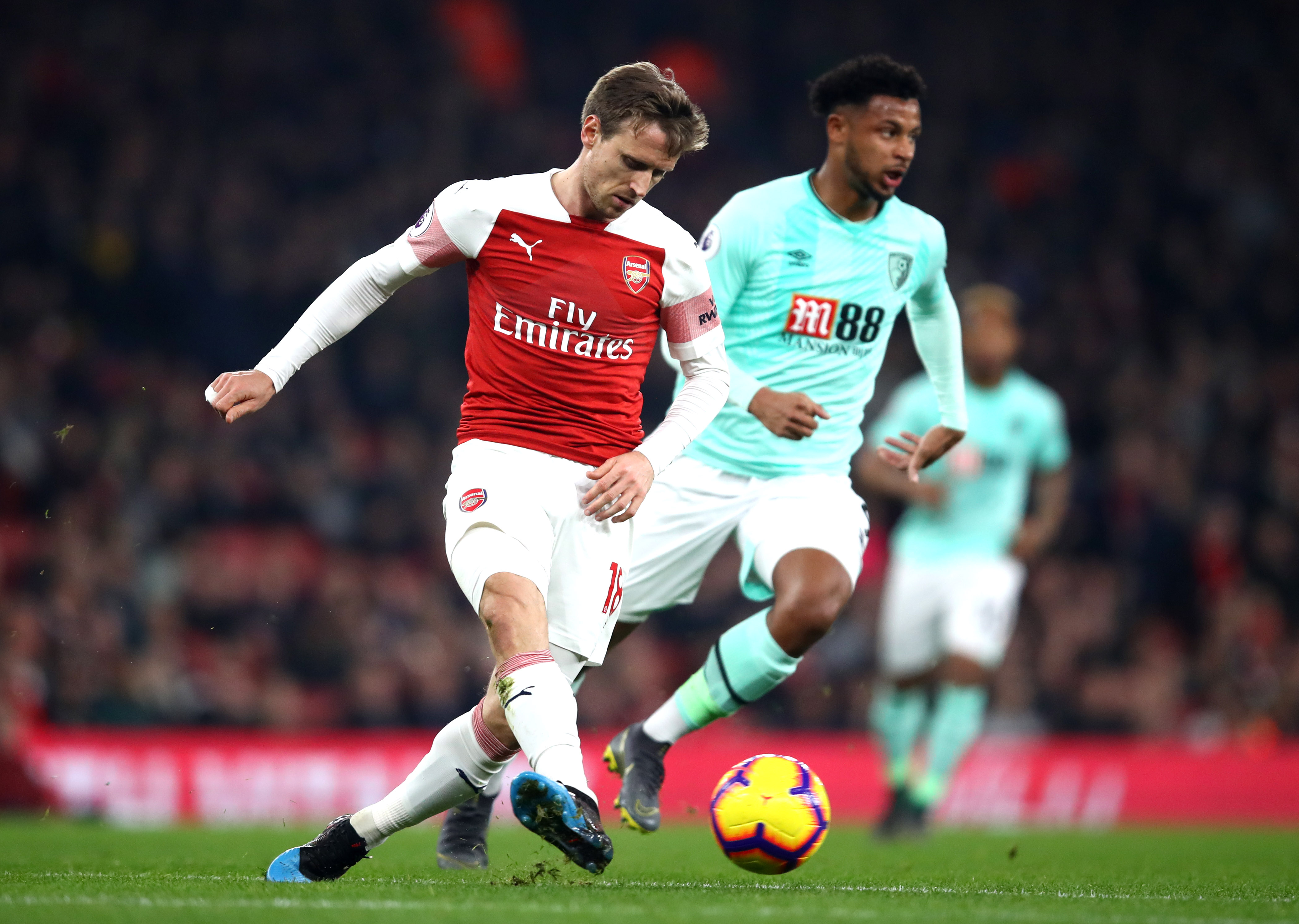 A return to La Liga on the cards for Monreal? (Photo courtesy: AFP/Getty)