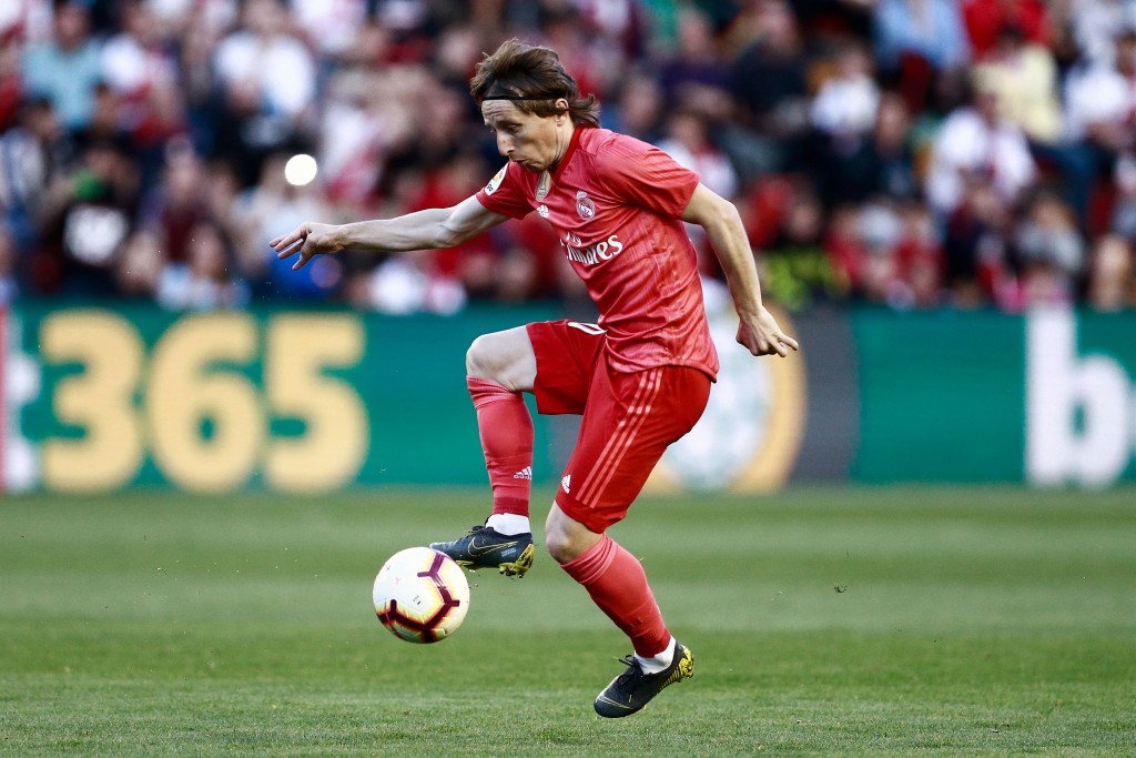 Modric was far from his best on Sunday. (Photo by Benjamin Cremel/AFP/Getty Images)