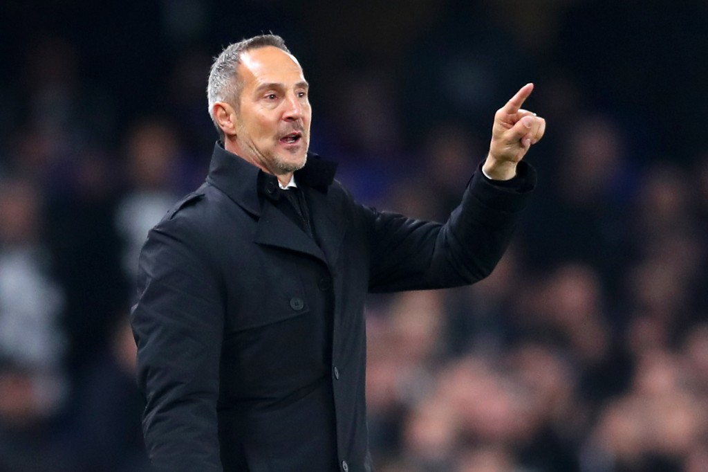 LONDON, ENGLAND - MAY 09: Adi Huetter, Manager of Eintracht Frankfurt gives his team instructions during the UEFA Europa League Semi Final Second Leg match between Chelsea and Eintracht Frankfurt at Stamford Bridge on May 09, 2019 in London, England. (Photo by Catherine Ivill/Getty Images)