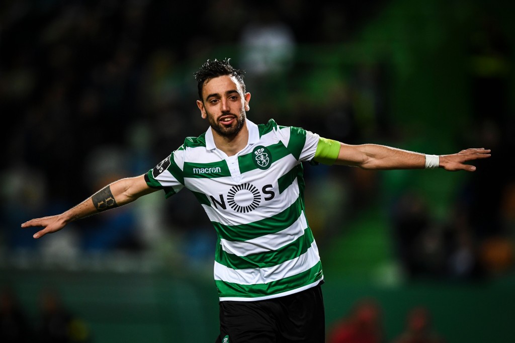 Manchester United's bid for Fernandes rejected (Photo by PATRICIA DE MELO MOREIRA/AFP/Getty Images)
