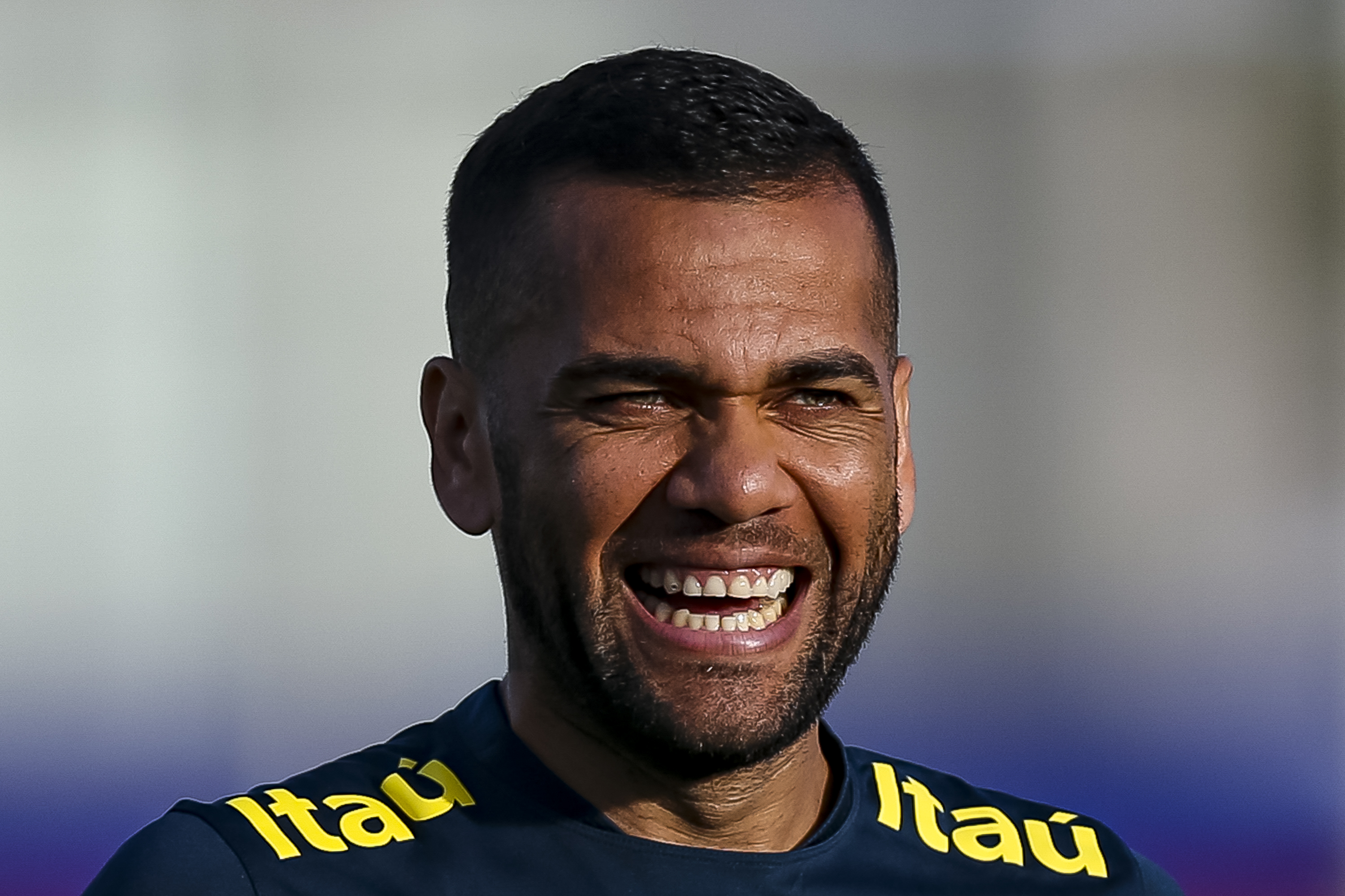 Dani Alves has withdrawn from the Brazil squad with an injury (Photo by Buda Mendes/Getty Images)