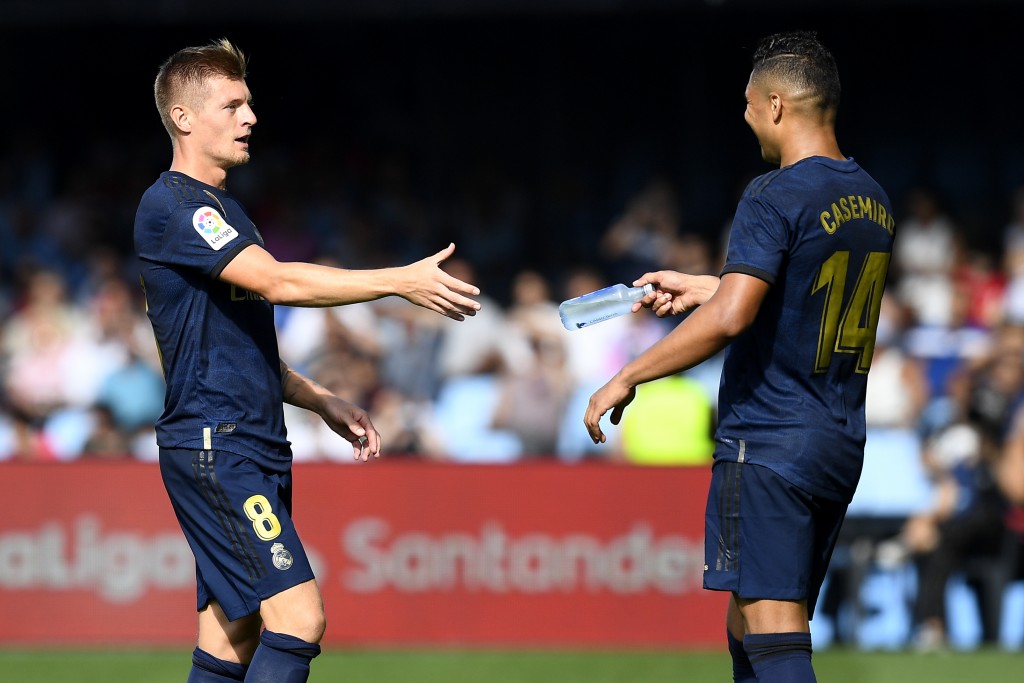 Kroos and Casemiro controlled the midfield beautifully. (Photo by Octavio Passos/Getty Images)