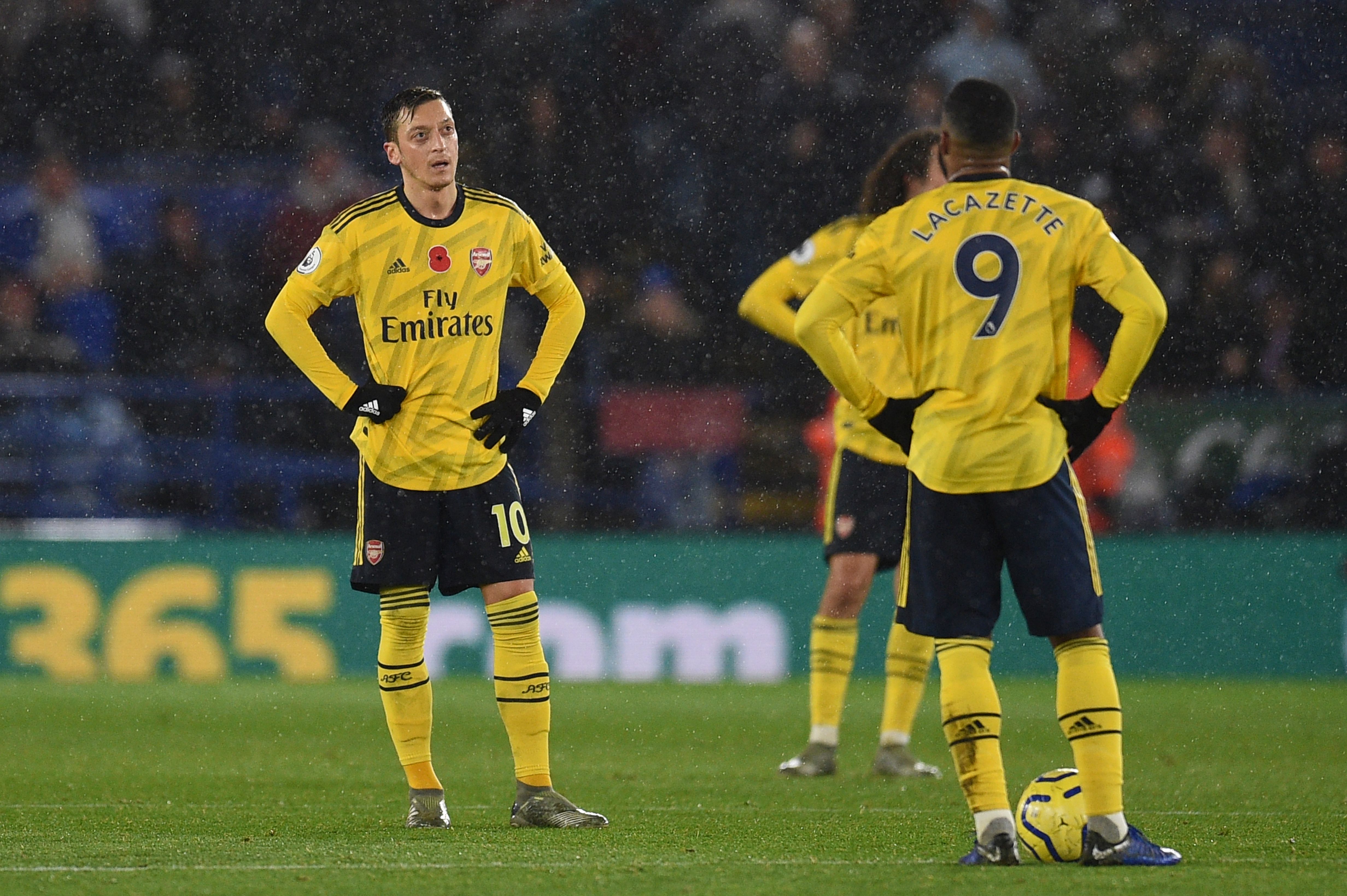Ozil failed to make an impact while Lacazette squandered multiple chances (Photo by OLI SCARFF/AFP via Getty Images)