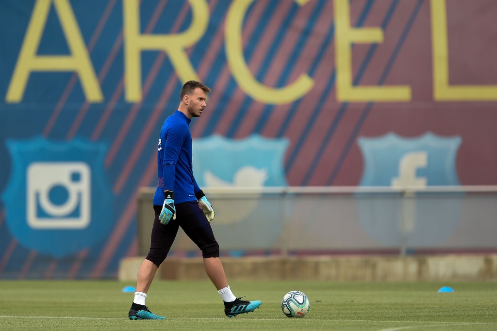 Neto on his way out of Barcelona? (Photo by Josep Lago/AFP via Getty Images)