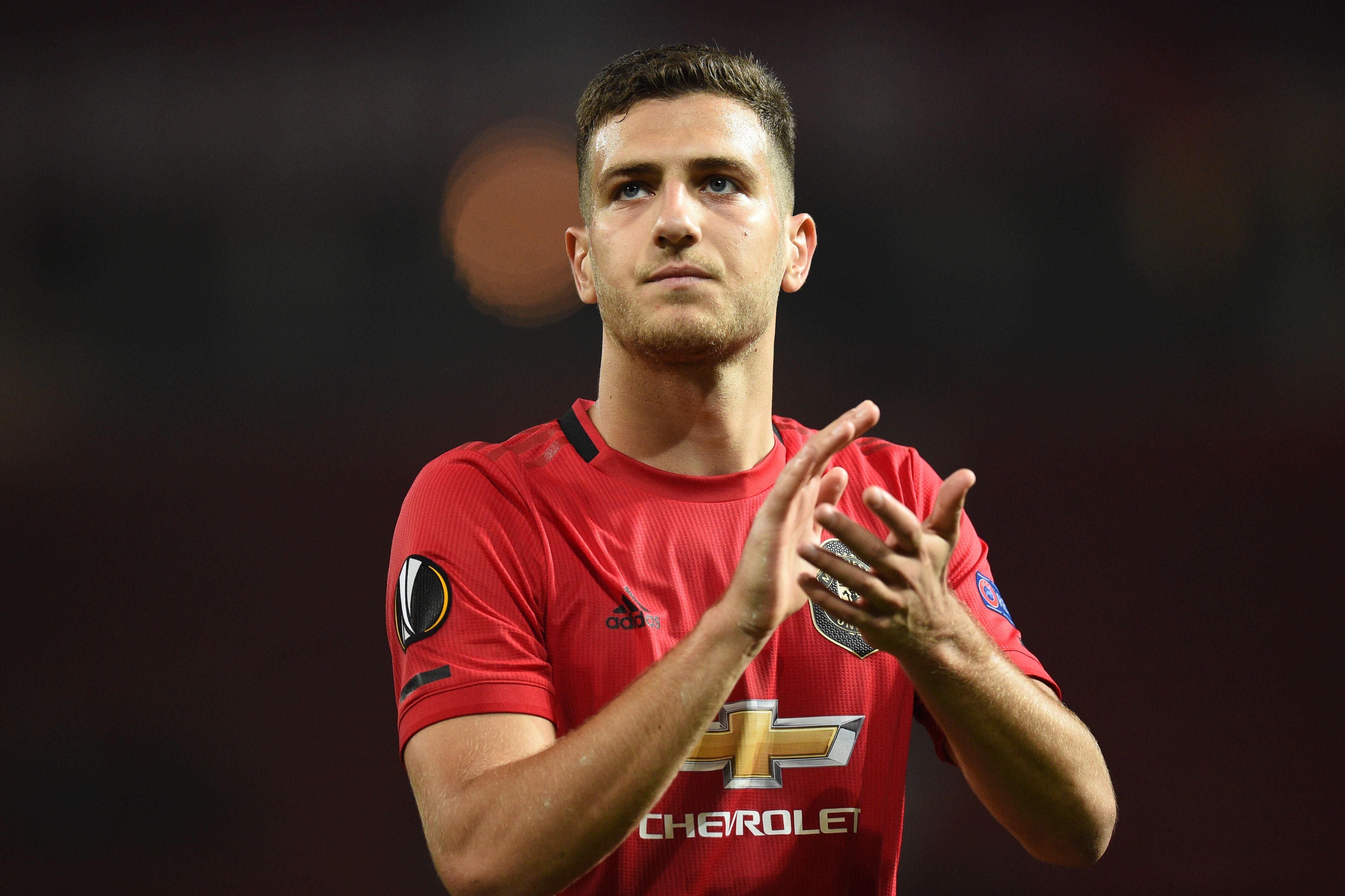 Manchester United not interested in selling Diogo Dalot (Photo by OLI SCARFF/AFP via Getty Images)