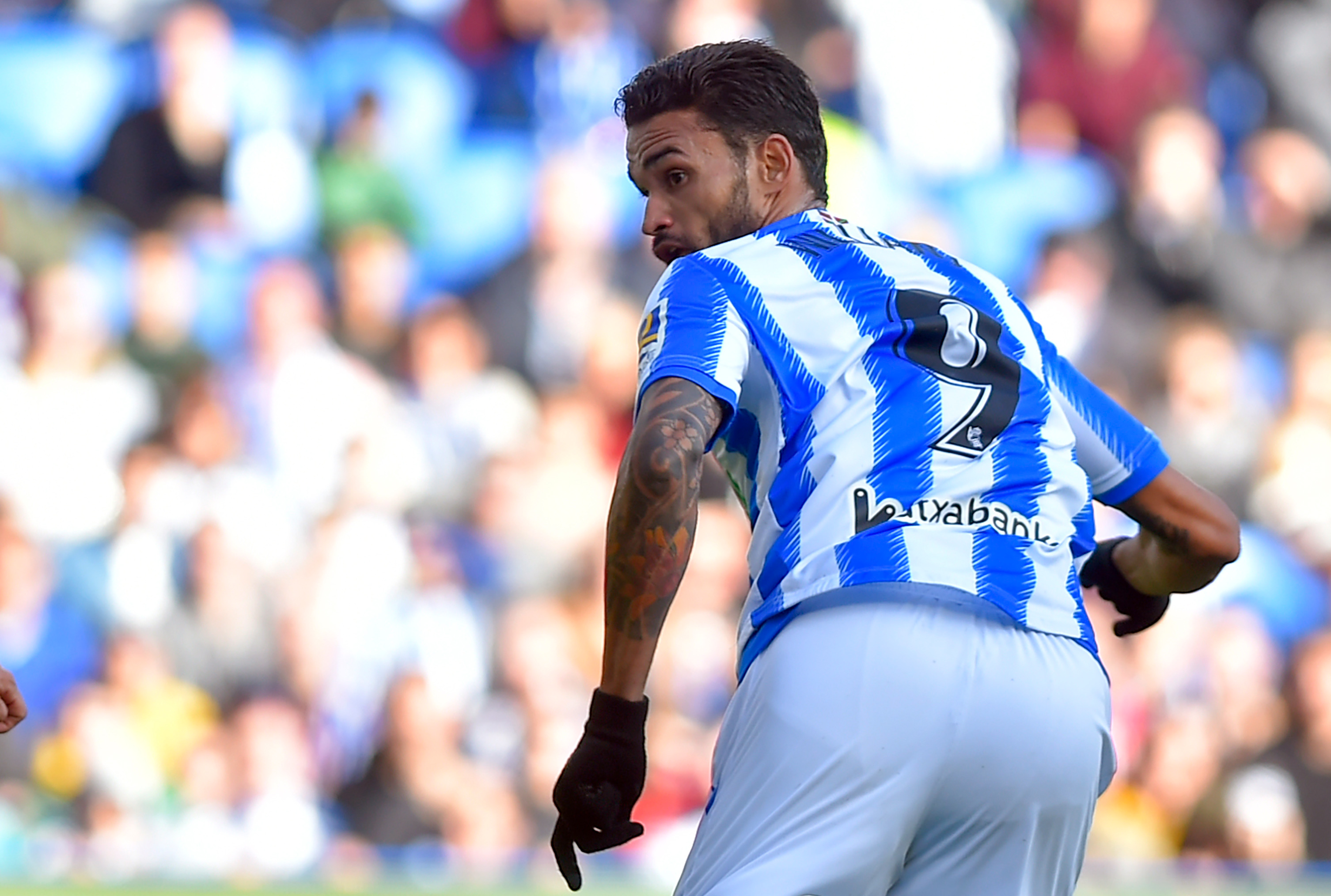 Manchester or Tottenham for Willian Jose? (Photo by ANDER GILLENEA/AFP via Getty Images)