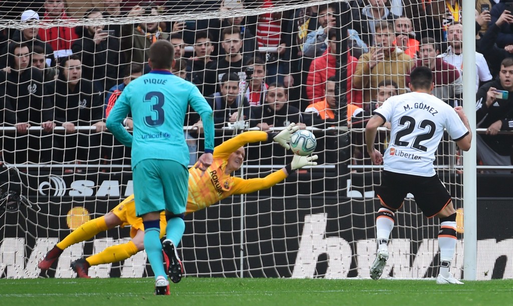 The Barcelona no. 1 did his bit. (Photo by Jose Jordan/AFP via Getty Images)