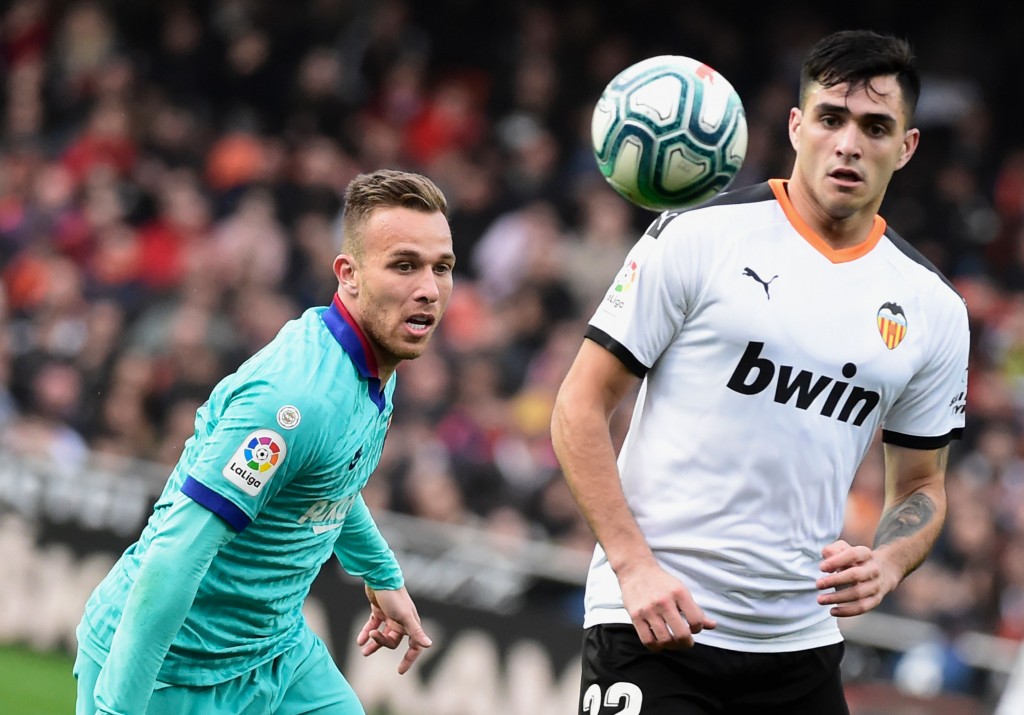 Arthur failed to impress. (Photo by Jose Jordan/AFP via Getty Images)