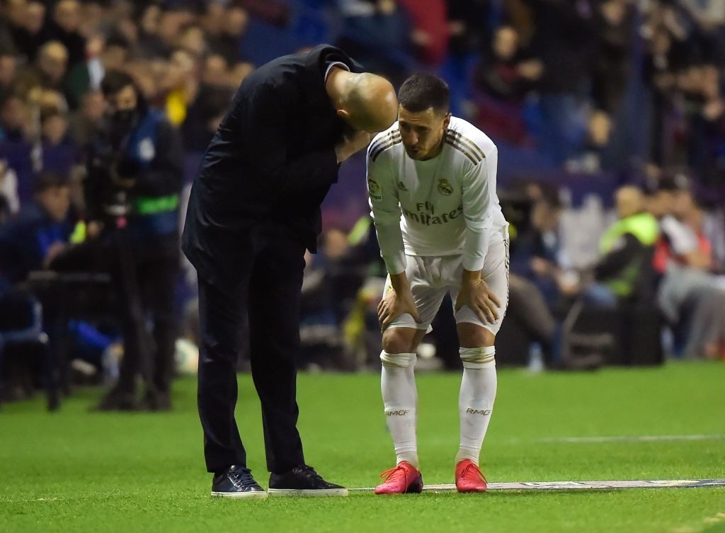 Zinedine Zidane wants Hazard to remain at Real Madrid. (Photo by Jose Jordan/AFP via Getty Images)